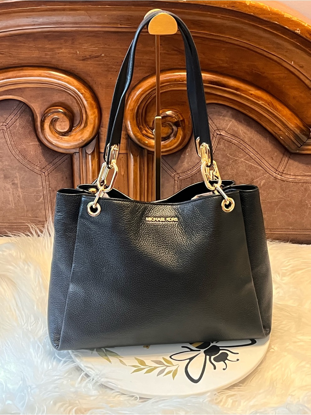 Michael Kors Trisha Large black Pebbled Leather Shoulder Bag - Picture 14 of 16